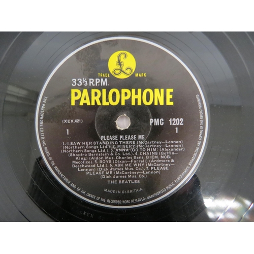 1370 - THE BEATLES: 'Please Please Me' LP, hard to find third UK mono pressing, yellow and black Parlophone... 