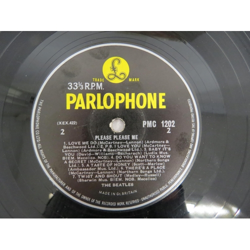 1370 - THE BEATLES: 'Please Please Me' LP, hard to find third UK mono pressing, yellow and black Parlophone... 