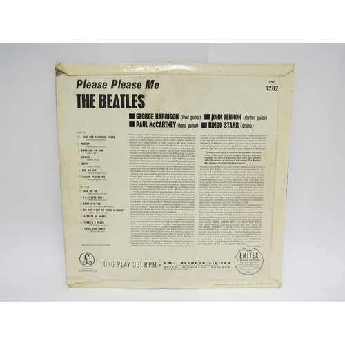 1370 - THE BEATLES: 'Please Please Me' LP, hard to find third UK mono pressing, yellow and black Parlophone... 