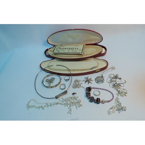 1315 - Assorted costume jewellery including faux pearl necklaces, bangle, rings etc.