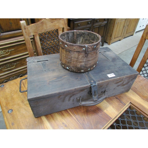 2176 - A hardwood metal bound pot and timber locking case