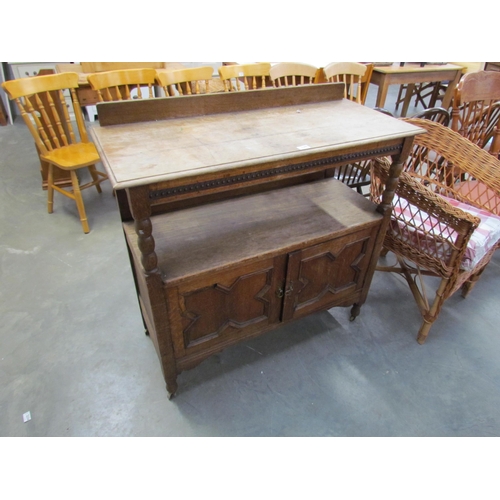 2205 - An Edwardian oak buffet unit