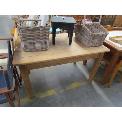 2239 - A pine scrub top kitchen table with end drawer 76 x 121cm