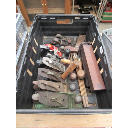 2009 - A crate including Stanley planes and other tools           (R) £25