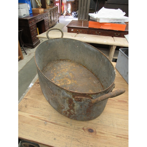 2012 - A steel cooking pot