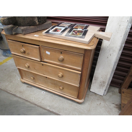 2036 - A Victorian country pine chest of two short over two long drawers, bun handles, drawer linings a/f