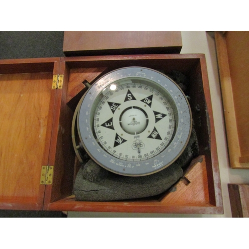 1424 - A Sestrel 'Dead-Beat' ship's compass, cased