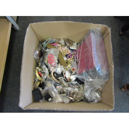 1470 - Two boxes of costume jewellery/ accessories