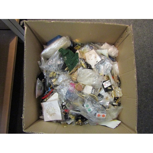 1470 - Two boxes of costume jewellery/ accessories