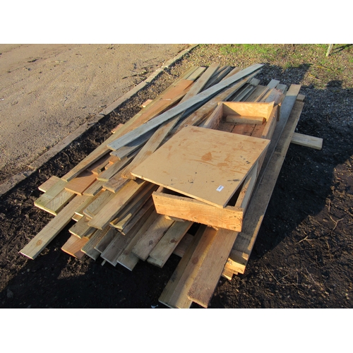 3335 - A quantity of mixed timber