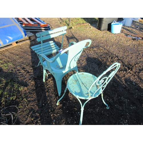 3341 - Two painted metal garden chairs and a band-stand chai (3)