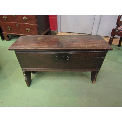 4221 - A late 17th / early 18th Century elm six plank coffer, 90cm long, 51cm tall, 31cm deep