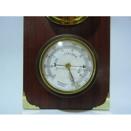 4304 - Wall hangng clock and barometer mounted as one