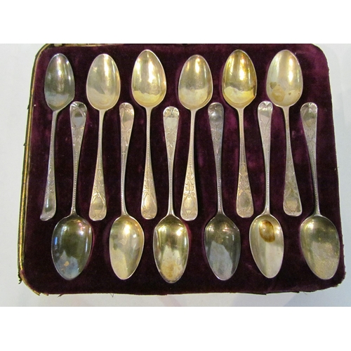 4396 - A set of twelve teaspoons, London 1879, cased (case a/f)