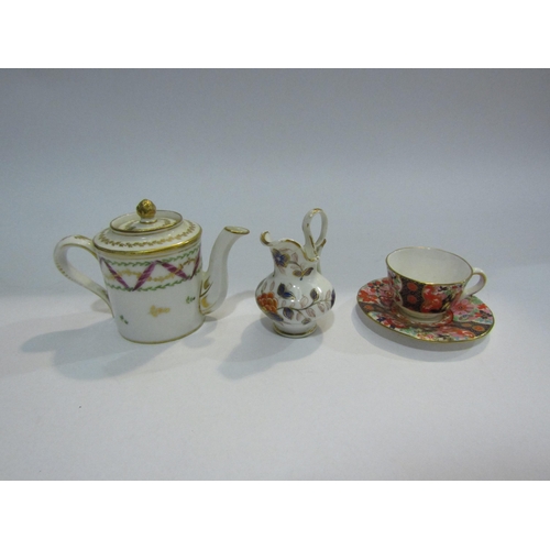 4428 - Mixed decorative ceramics including porcelain trinket boxes, Worcester 