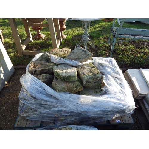 7011 - A French burr stone windmill grinding stone, a/f  (R)  £100