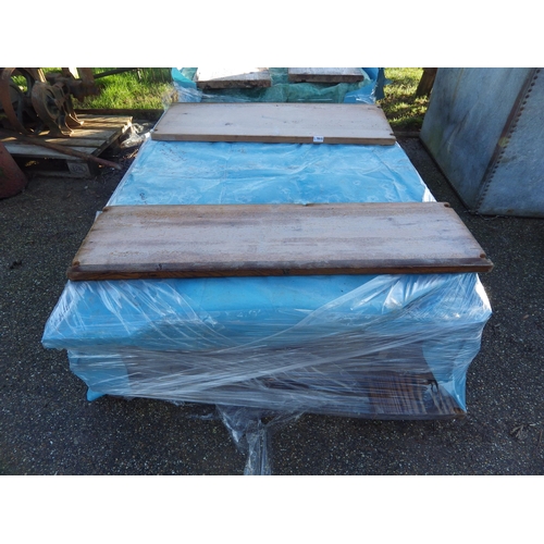 7015 - A pallet of reclaimed pine shelves, mixed sizes  (E)  £50-70