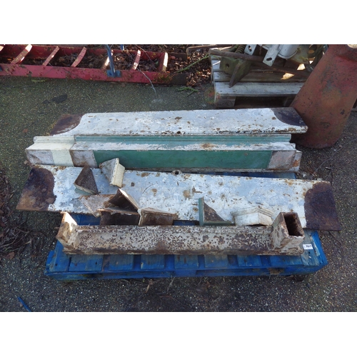 7017 - A pallet containing cast iron window sills  (E)  £40-60