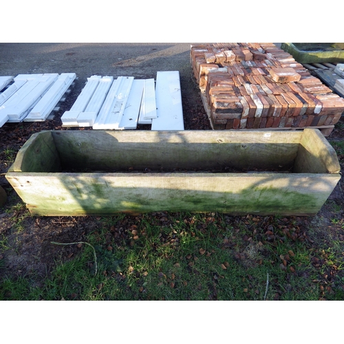 7037 - A wooden trough manger, 70