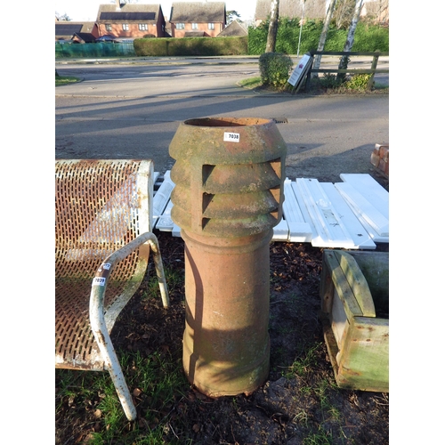 7038 - A terracotta vented chimney pot, 38