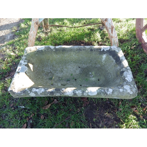 7080 - A tapered stone trough