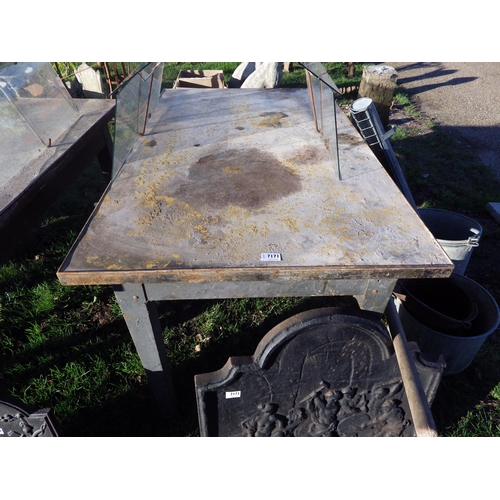 7171 - An ex MOD metal table  (R)  £60