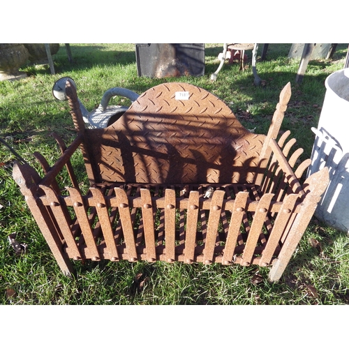 7183 - A cast iron fire basket with back  (E)  £10-15