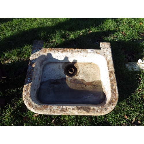 7280 - A cast iron sink