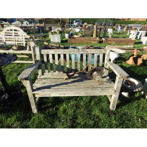 7286 - A hardwood garden bench, 52.5