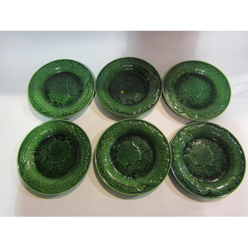 4179 - A set of six Victorian green leaf majolica plates