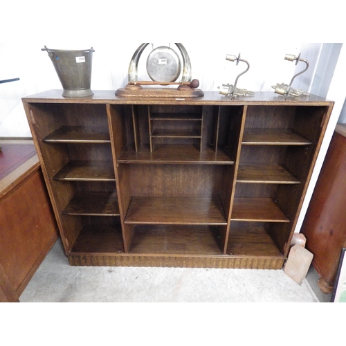 2089 - A 1940's oak bookcase 137 x 28 x 107cm tall