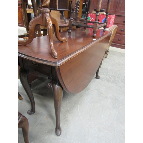 2170 - A mahogany drop flap table