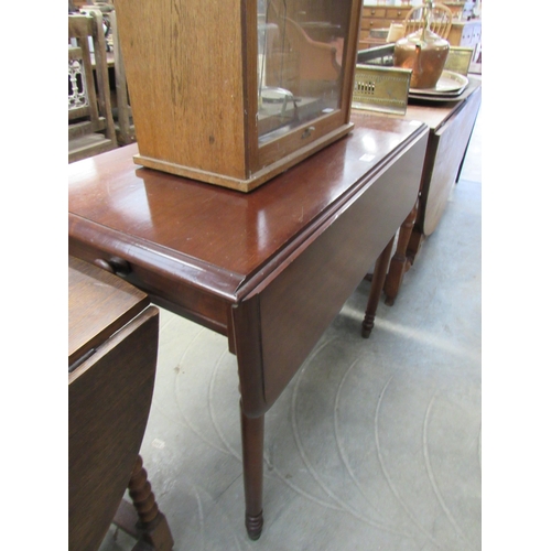 2175 - A 19th Century mahogany Pembroke table with single end drawer