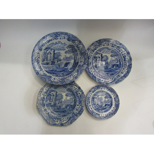 4217 - Five pieces of Spode Italian pattern dinner ware