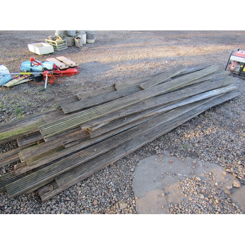 3278 - A quantity of reclaimed decking