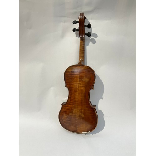 9032 - A 19th Century German violin, full size (4/4), two piece maple back, early restoration