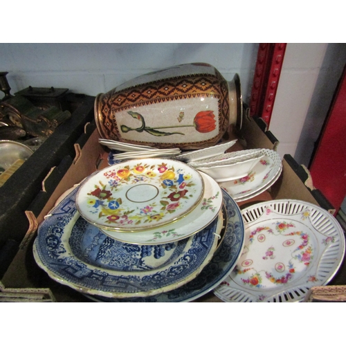 1254 - A box of mixed ceramics including a vase with tulip design, five spring loaded hanging Salter scales... 