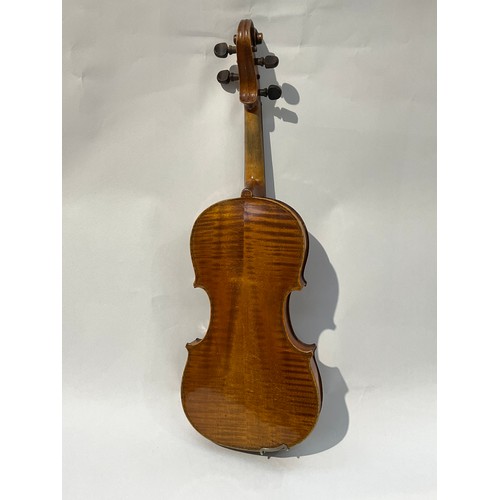 9046 - A 20th Century violin, two piece figured back, no label, 59cm total length, cased