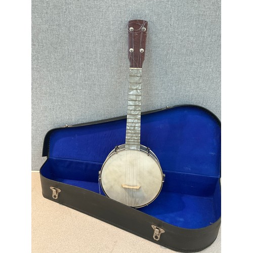 9078 - A mid 20th Century banjo-ukulele (banjolele) with mother of pearl effect fingerboard, cased