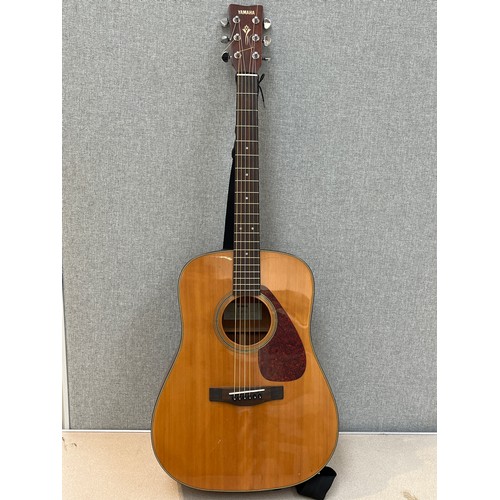 9067 - A Yamaha DW-6 acoustic guitar, western style, with stand