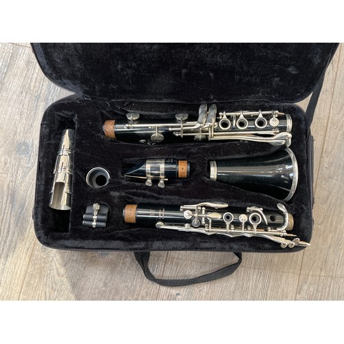 9094 - A Besson London '35' clarinet, cased