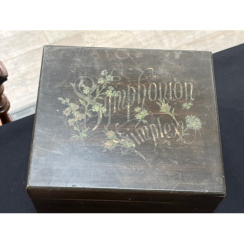 9097 - A late 19th Century Symphonion Simplex German music box together with further discs