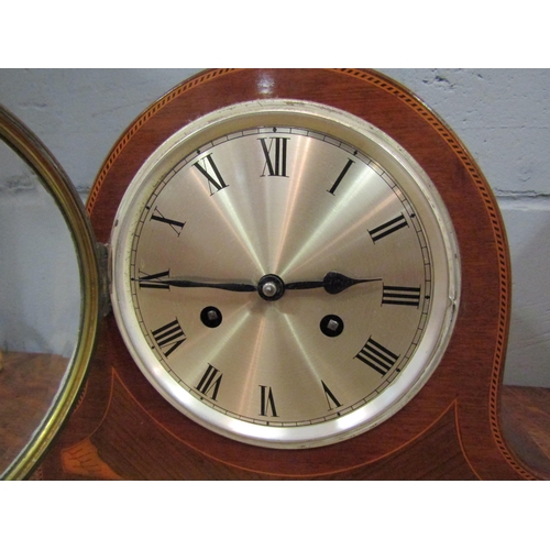 1510 - A 1940's inlaid mantel clock, Roman numerated chapter ring, pendulum