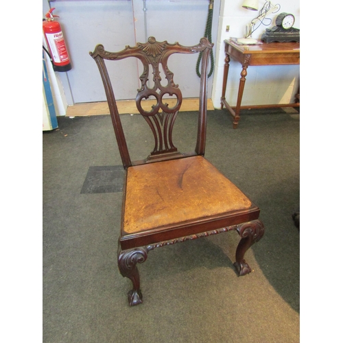 1104 - A Georgian mahogany extending dining table retailed by 