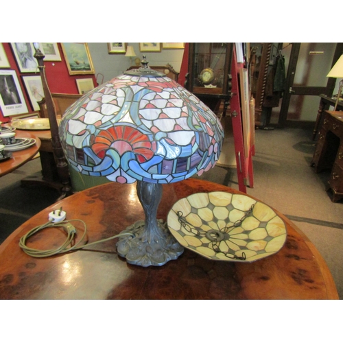 1147 - A Tiffany style table lamp, 39cm diameter x 54cm high, together with a similar style hanging ceiling... 