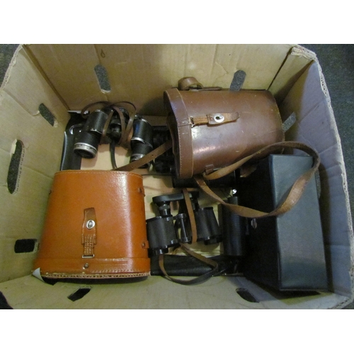 1267 - Eight pairs of binoculars, four cased and two from WWI