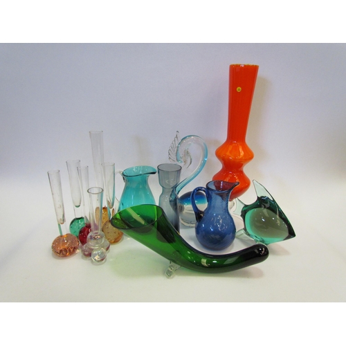 1274 - Thirteen pieces of 1950's coloured glass