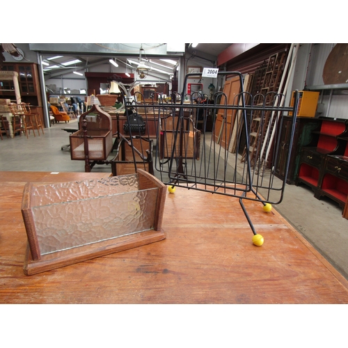 2004 - A 1960's sputnik magazine rack and a key dish        (R) £25