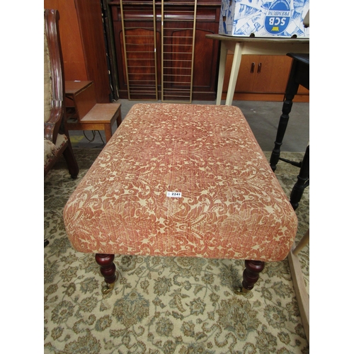 2241 - An ottoman footstool