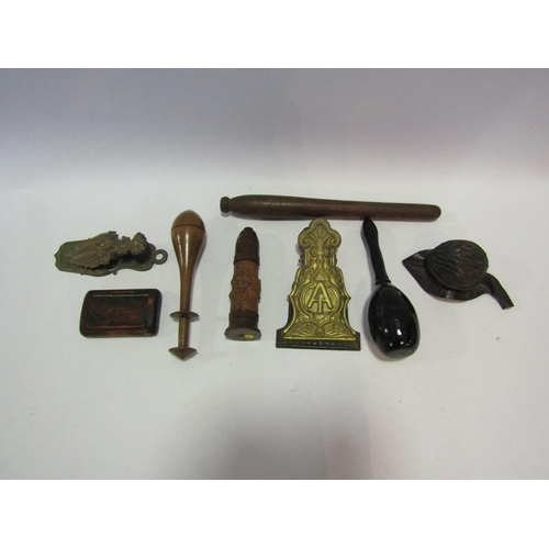 1442 - Four treen sewing tools, wooden snuff box, inkwell and two Victorian brass paper clips (8)